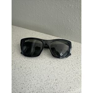 Ray-Ban MODEL CODE RB4194 601/9A 53-17 Black and Green Sunglasses Worn Once!